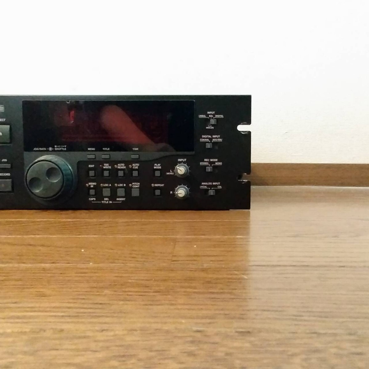 TASCAM 業務用MDレコーダー MD-801R MD-801RmkII | Broadcast Series MiniDisc Recorder | TASCAM