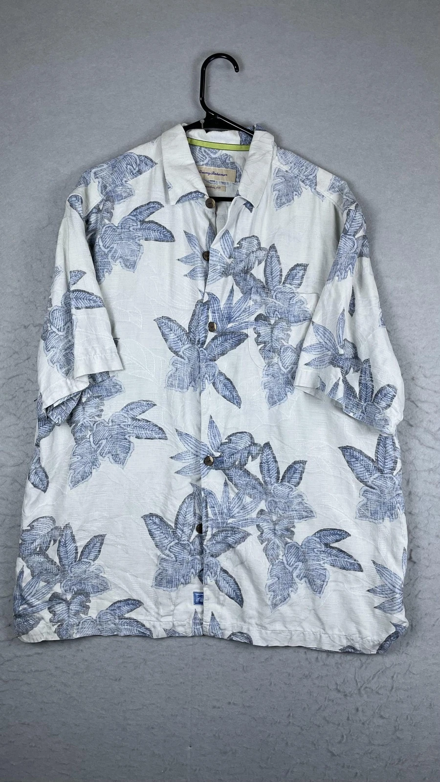Tommy Bahama Shirt Mens Large White Blue Floral Silk Short Sleeve Button Front