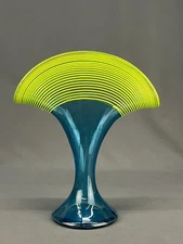 Kralik Bohemian Czech Art Deco Blown Glass Threaded 9 3/4" Blue Fan Vase c. 1920