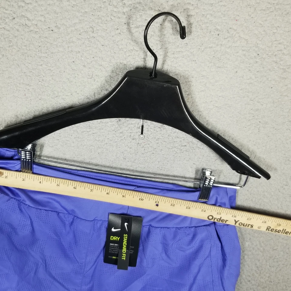 Pantalones Cortos para Correr Nike Para Mujer Grandes Púrpura SECO Ajuste Estándar DD2283-500 Nuevos con Etiquetas Foto 2 de 4