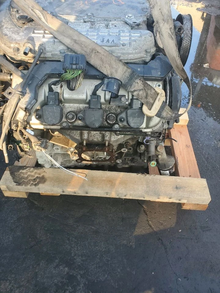 Used Engine Complete Assembly fits: 2008 Acura Rl 3.5L VIN 1 6th digit from engi - Image 2 of 4