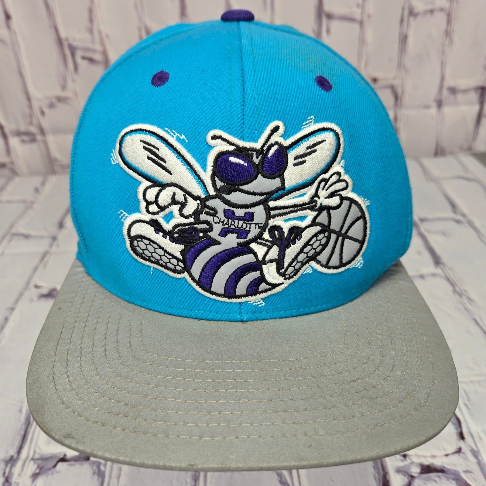 Mitchell & Ness Charlotte Hornets Snapback Hat Teal Silver NBA Basketball Cap