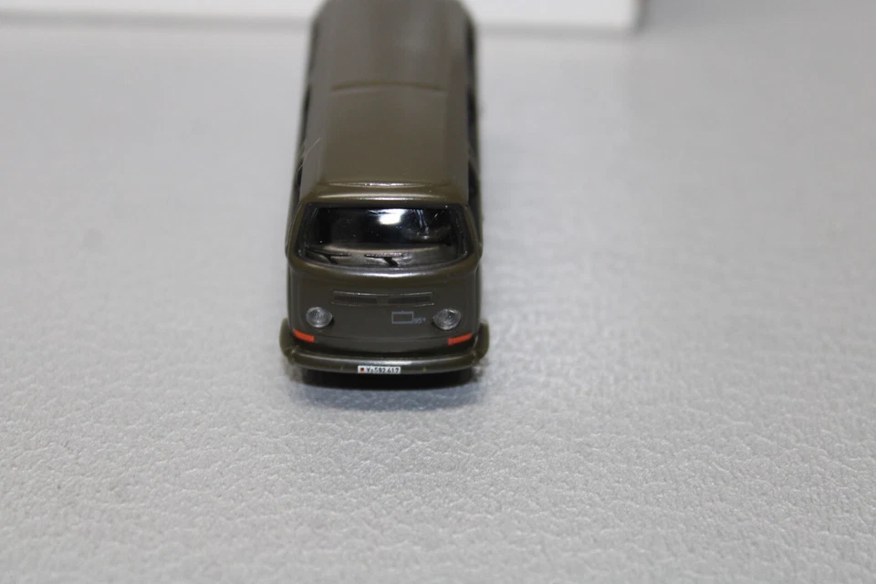 Märklin 18700 4MFor VW Bus Come Carroza 8 Sedile Scala H0 Conf. Orig. - Immagine 2 di 4