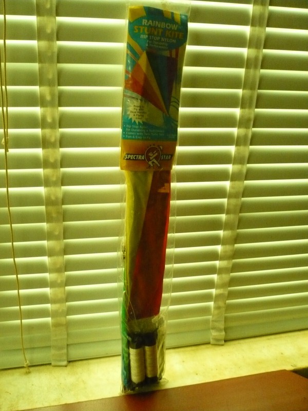 Vintage 1994 Spectra Star Rainbow stunt kite - new in package 