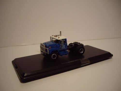 NEO 1/64 RESIN 1963 IHC FLEETSTAR WITH BOTTOM DUMPS SAME SCALE AS DCP FIRST GEAR - Picture 5 of 9