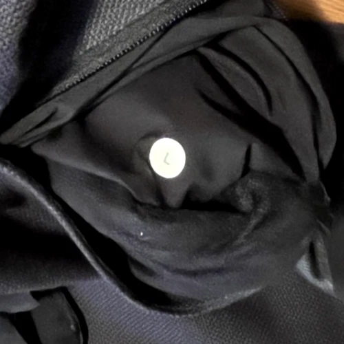 Lululemon Jacket Mens Large Hooded Water Resistant Gray Black Raincoat EUC - Image 4 of 4