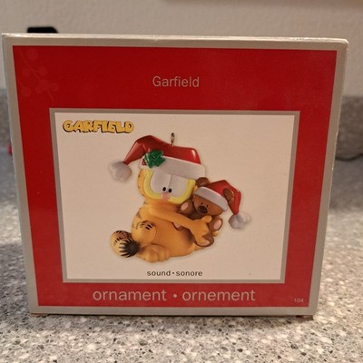 Carlton Garfield Christmas Cat Hanging Sound Ornament w/ Teddy Bear 2004 #104