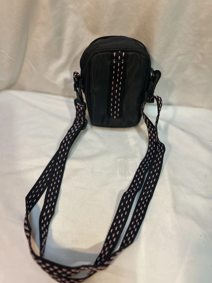 Vintage Samsonite Pink & Black Compact Camera Bag – Small Padded Case with Strap - Image 3 of 4