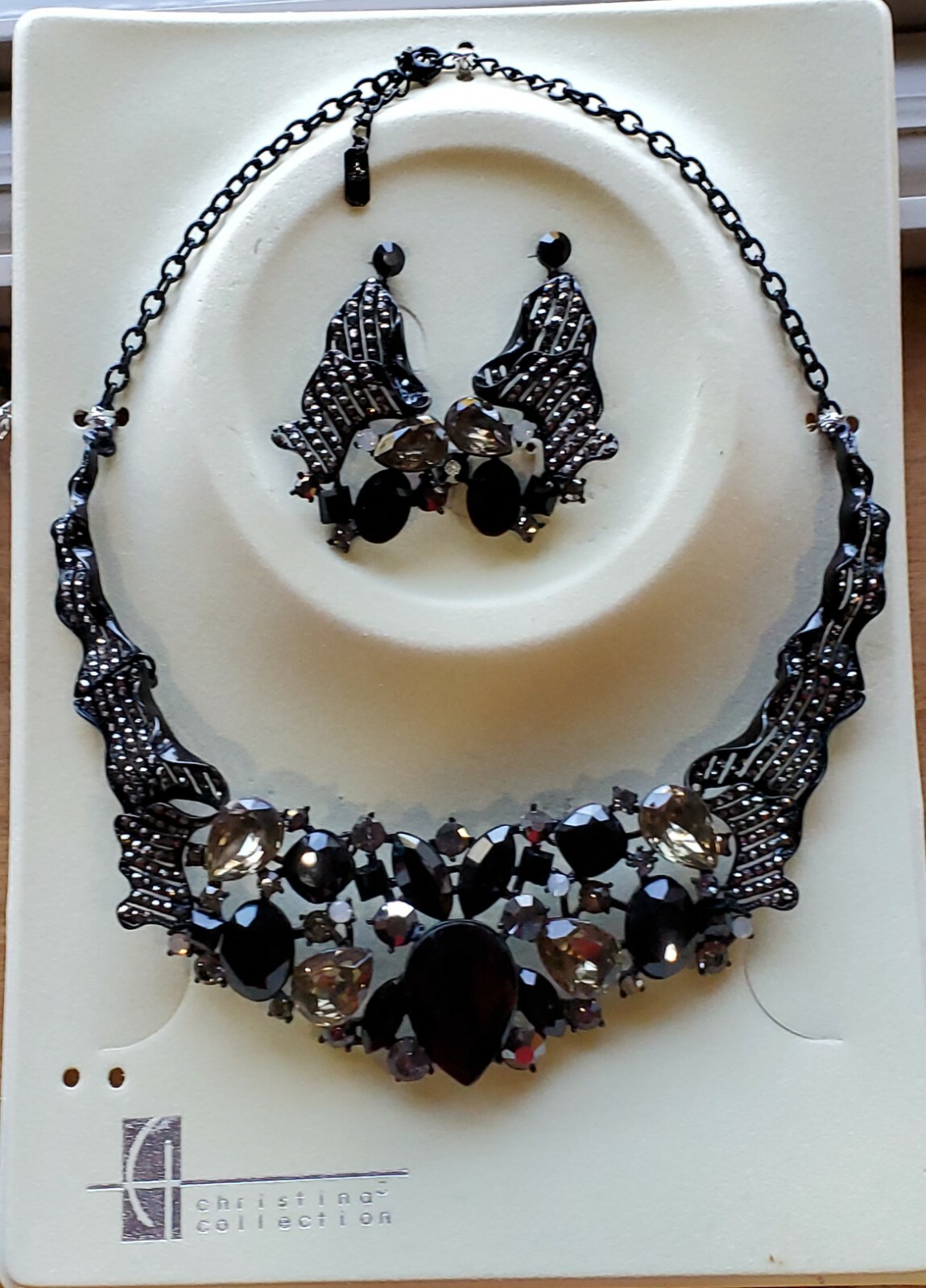 Beautiful Elegant Costume Jewelry BLACK & CHARCOAL Necklace and Earrings Set eBay