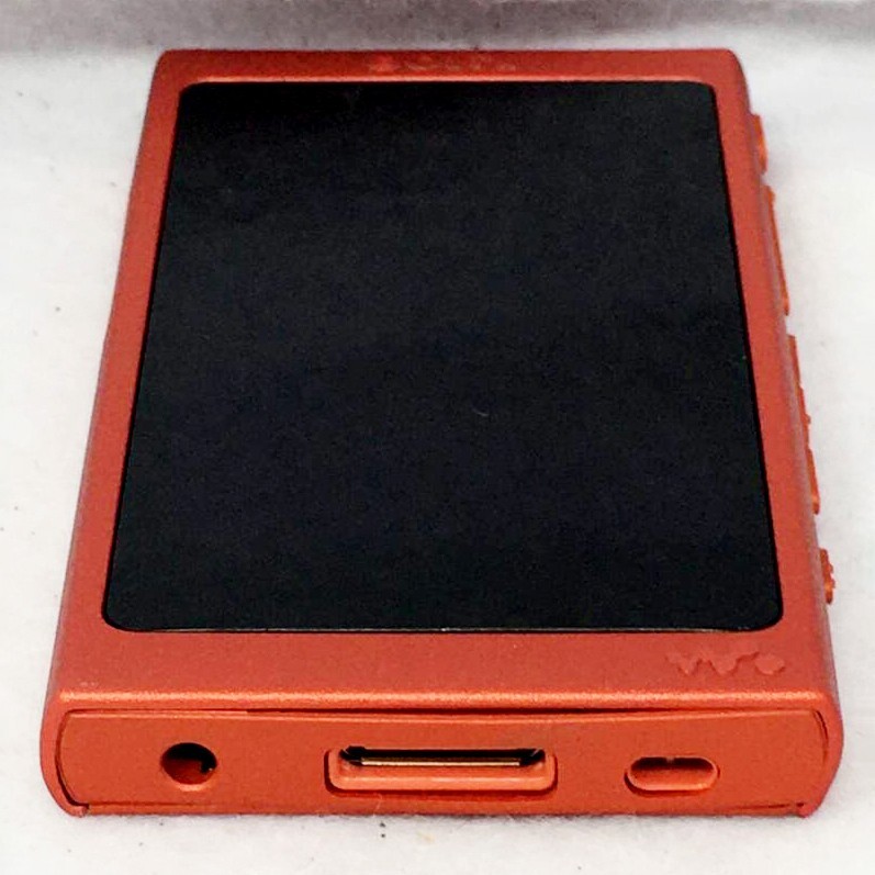 Sony ウォークマン 赤 NWA45 s-l400.jpg