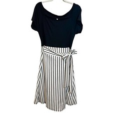 Find Me Plus Dress Sz 1XL Striped Layered Skirt Short Sleeve Peekaboo Front Midi