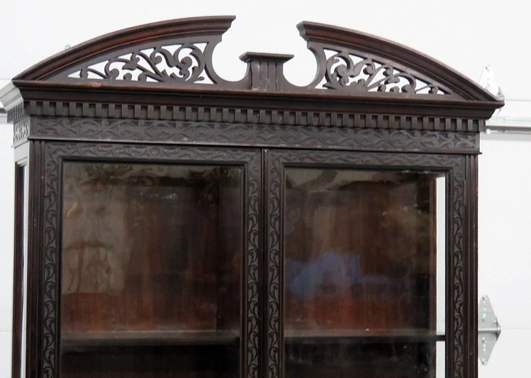 Raro vitrina de terciopelo de tienda de relojes de joyería de nogal inglés del siglo XIX  Foto 3 de 4