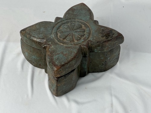 Wooden old antique Tikka / Kumkum Powder box - 第 1/6 張圖片