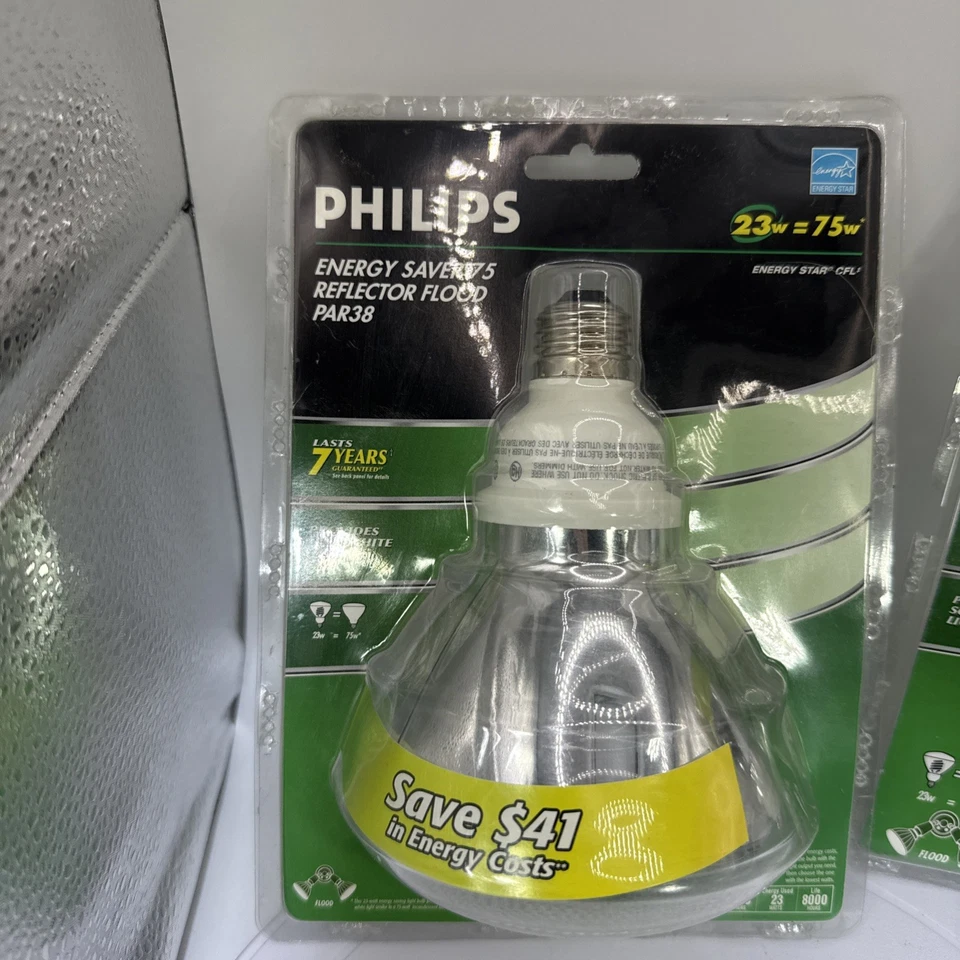 Pair of Philips 23W (=75W) PAR38 CFL Recessed Flood Light Bulb 1250 Lumens 15285 - Image 3 of 4
