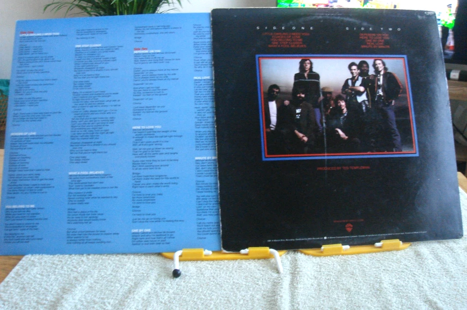 J6-THE DOOBIE BROTHERS-THE BEST OF THE DOOBIES VOL 2-UK LP-NM-1978 - - Image 2 of 2