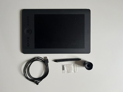 Wacom PTH651 Intuos Pro Pen And Touch Graphics Tablet - Black
