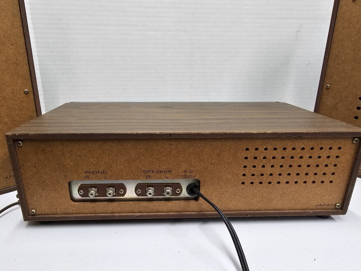 Vintage Dyn Sonic 8-Track Tape Player Powers Up, Works, But Needs