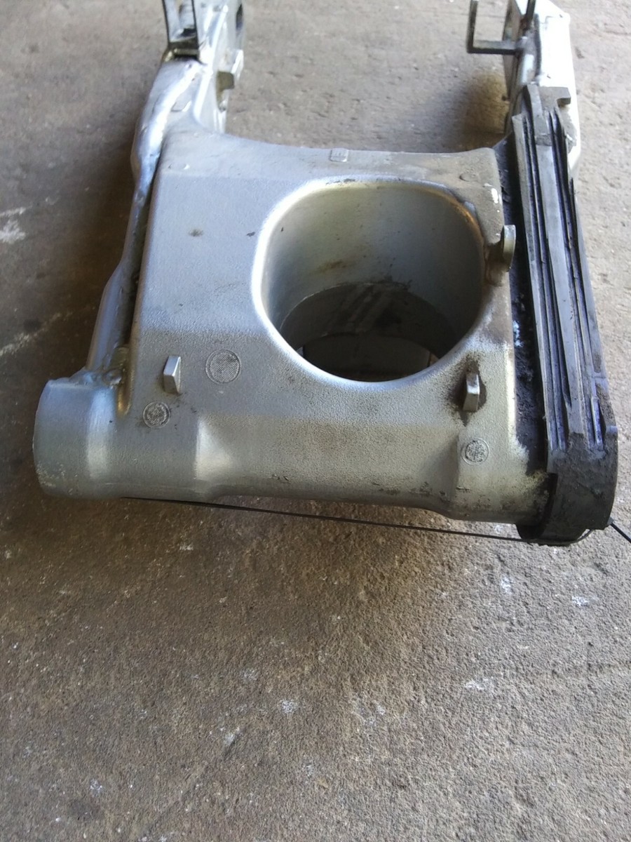 1994 KAWASAKI ZX9 ZX 900 NINJA Rear SWING ARM Swingarm Fork