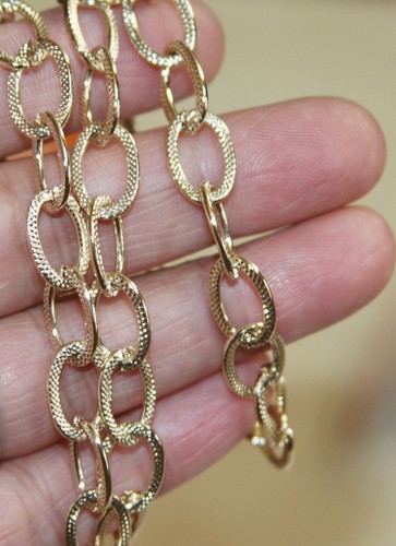 40 inch light gold steel chain, flat texture oval chain , open link 13x9mm - Picture 3 of 7