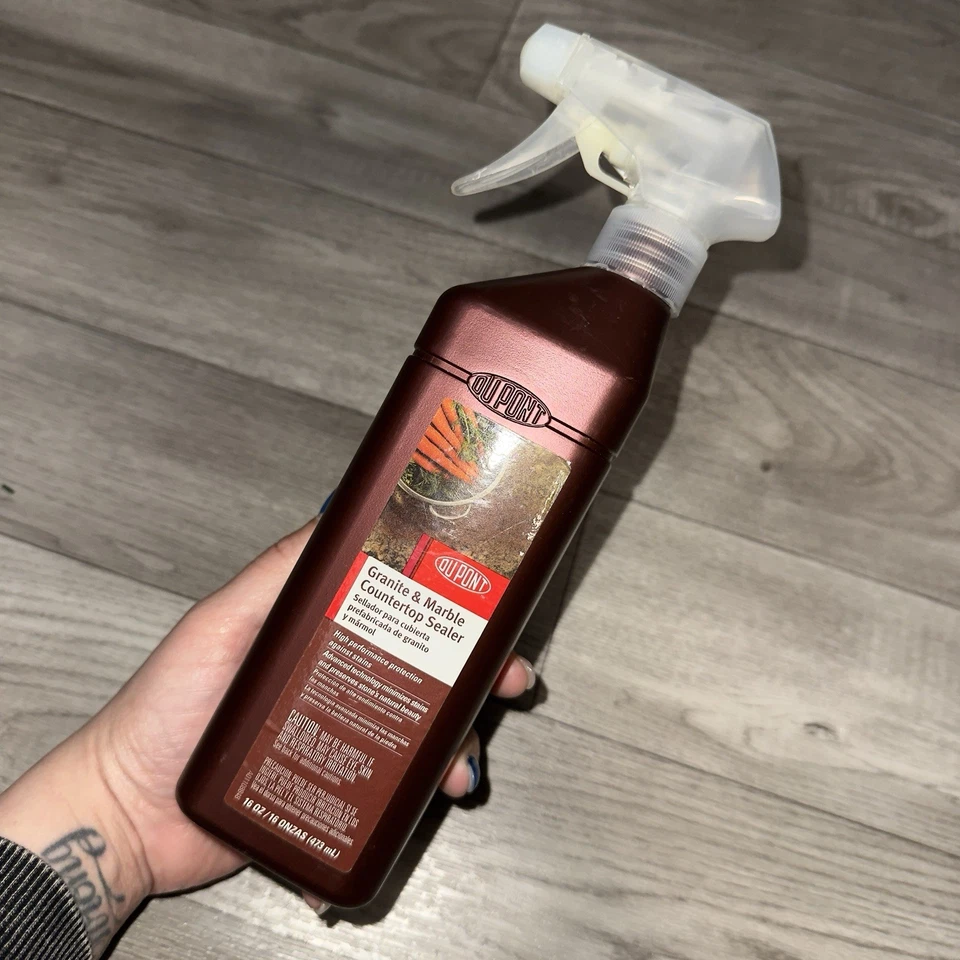 Sellador de encimera de granito y mármol DuPont - 16 onzas Foto 4 de 4
