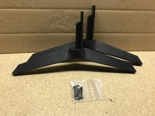 Vizio M55Q6-L4 81302-04878 Stand / Feet w Screws
