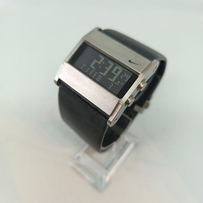 00s Nike oregon square watchデジタル腕時計 Nike Rare 2000s Oregon Square Watch Leather Silver Used From Japan