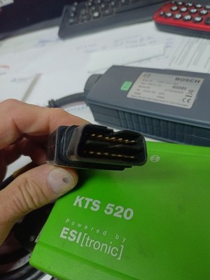 Bosch KTS 520 ESI-tronic Diagnosegerät für Autos