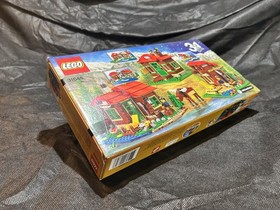 LEGO CREATOR: Lakeside Lodge (31048)
