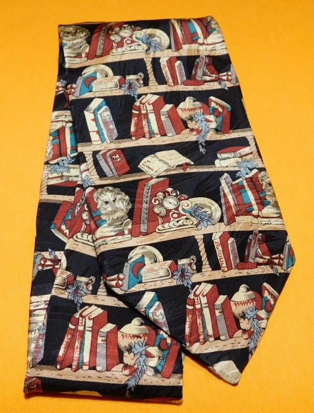 ARTEFACTOS DE MUSEO NEGRO/AMARILLO/ROJO ESTANTE DE LIBROS MOTIVO CORBATA - CORBATAS - CORBATAS DE DISEÑADOR Foto 2 de 3
