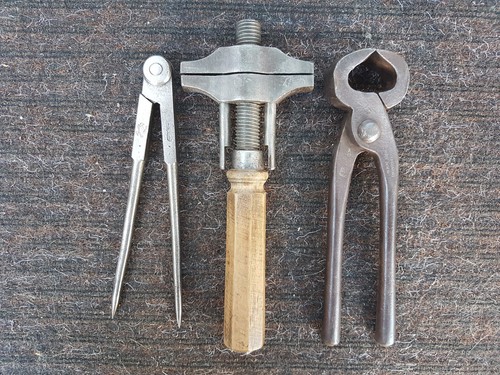 OUTIL ANCIEN de Mécanicien Clé à molette en fonte taille 30 facom? - Bricolage