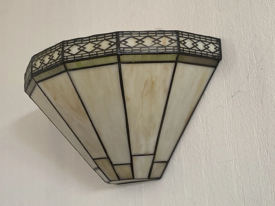 4 x TIFFANY STYLE HANDCRAFTED GLASS WALL LIGHTS (sold together) - Image 3 of 4