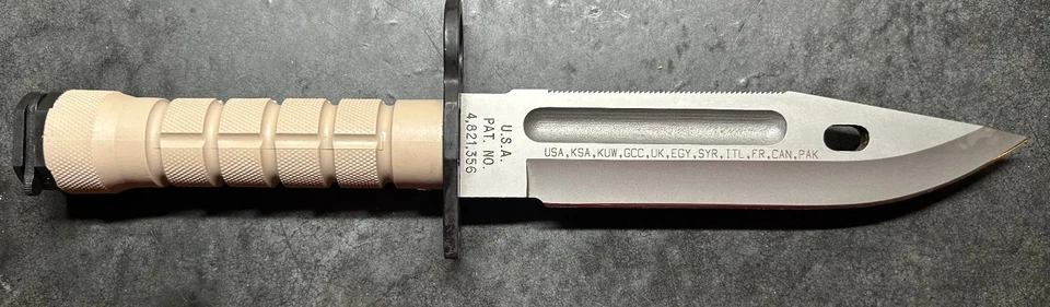 BAYONET: PHROBIS III INTERNATIONAL M9A1 SAUDI ABIA DESERT STORM Comemorativo - Imagem 2 de 4