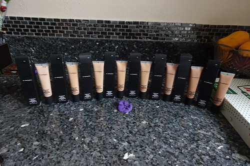 MAC studio sculpt SPF 15 foundation new in box 1.3oz select yours - Picture 3 of 12