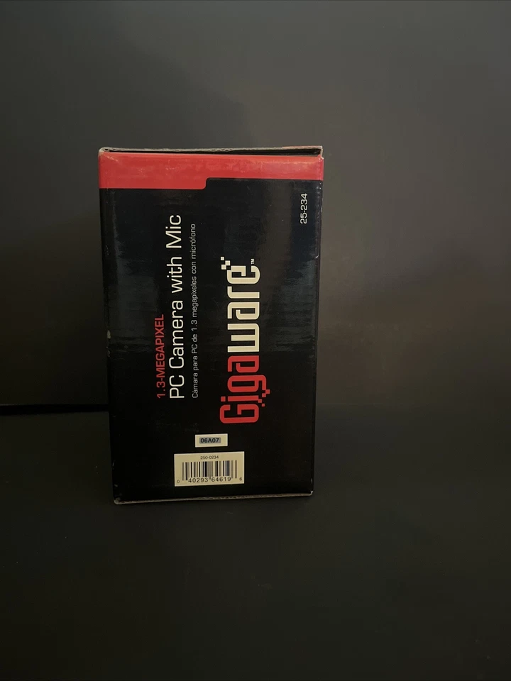 Gigaware PC Camera + Mic-25-234-1.3 Megapixel-Windows-USB Conncet-New in Box - Image 3 of 4