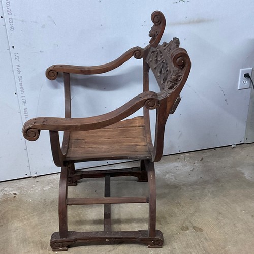 Antique baroque carved walnut arm chair Savonarola heads faces project fantasty - Picture 20 of 24