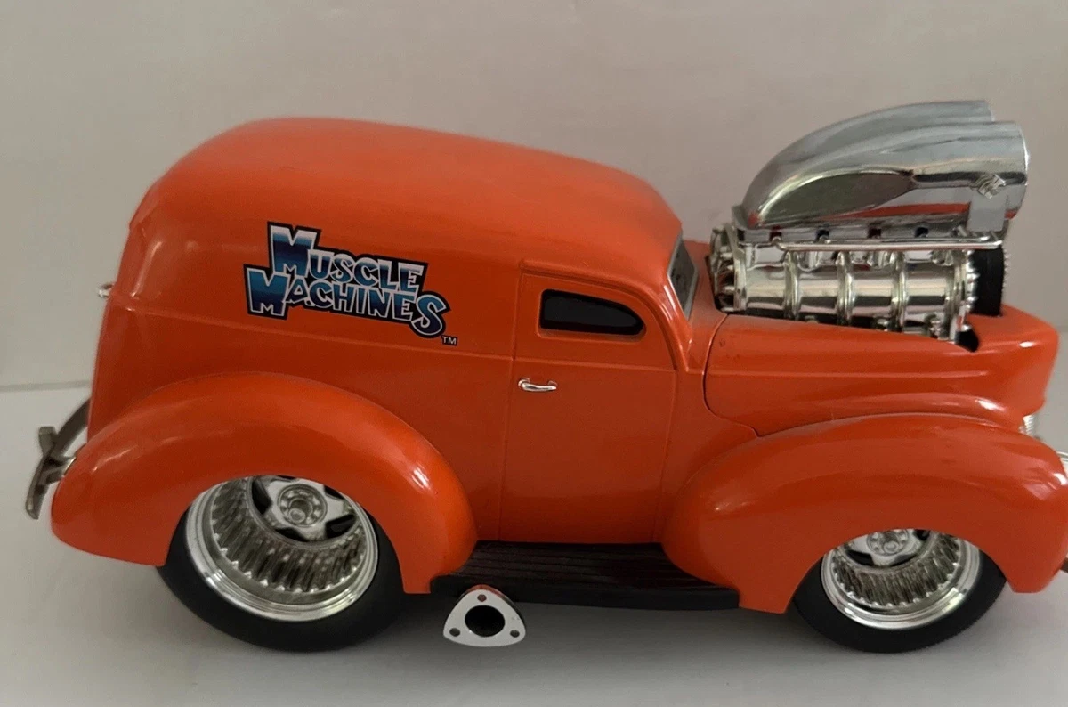 Muscle Machines Ford 1:18 Scale Diecast Cars, Trucks & Vans for