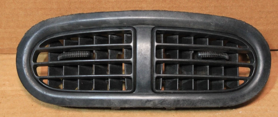 1993-1997 Honda Civic Del Sol Dash Dual Air Vent Assembly Center Black OEM - Image 2 of 4