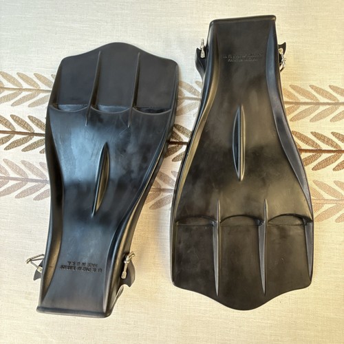 ScubaPro Jetflossen ohne Riemen - schwarz Größe Medium Jetfin 17,5" lang Made in USA - Bild 12 von 24
