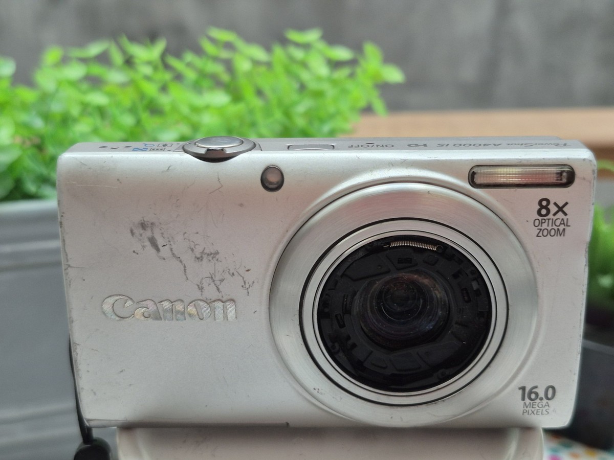Canon PowerShot A4000 IS 16.0MP Digital Camera - Silver for