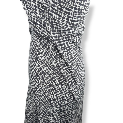 Diane Von Furstenberg Dress Womens Size 8 Silk Abstract Ruched Bodycon Stretchy - Picture 13 of 17