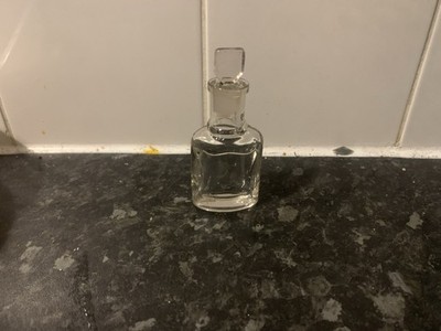 Schild Parfum Flakon mit Original Stopfen Fund Mudlarking & Flakon Graben