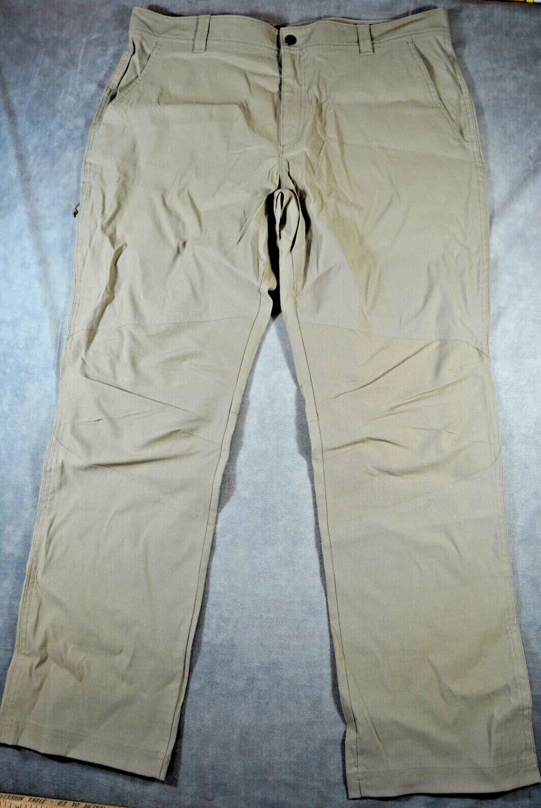 Columbia Pants Mens 40x32 Beige Flat Front Omni-Shield Outdoors Hiking Casual