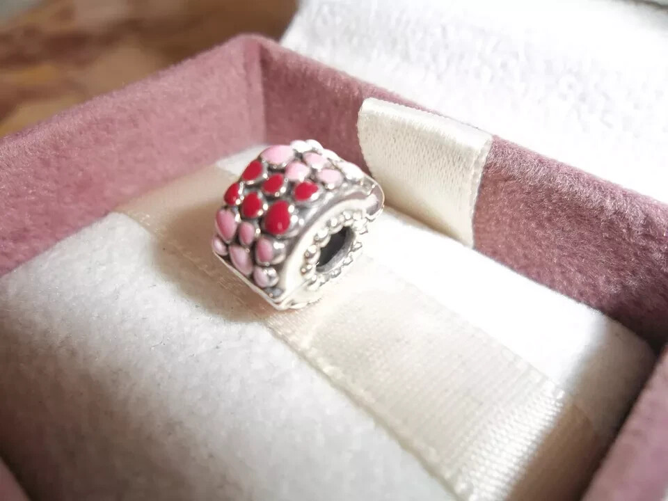 Picture 1 of 1