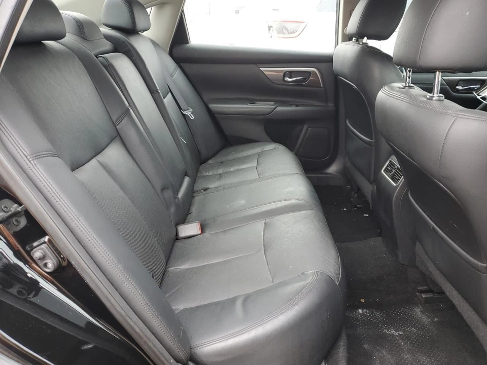 Used Front Right Door Assembly Front fits: 2015 Nissan Altima electric Sdn w/aut - Изображение 3 из 4