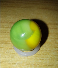 Vintage HTF Vitro Agate Lemon Lime Yellow Green Brushed Patch 5/8" Marble SCARCE