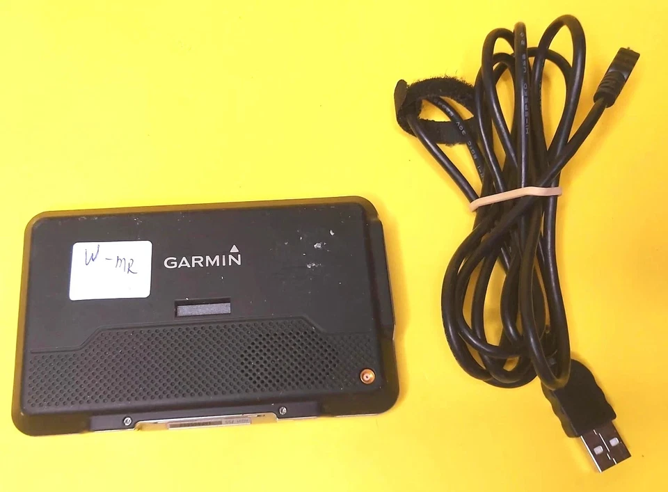 GARMIN NUVI 755 PORTABLE AUTOMOTIVE GPS NAVIGATOR 3D BUILDING VIEW TOUCHSCREEN - Image 3 of 4