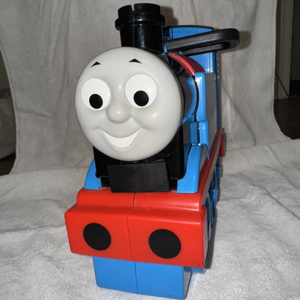 Vintage 2002 Thomas The Tank Engine Train Take Along Brinquedo Estojo de Transporte 17 Carro - Imagem 3 de 4