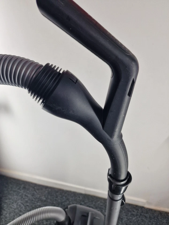 vaccum cleaner Bosch GS-50 Power Silence HEPA 66 - Image 4 of 4