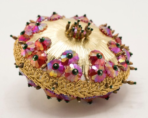 3 Vintage Gold Rot Ausgefallene Stecknadeln Perlen Satin Pailletten Handarbeit Weihnachtsschmuck - Bild 17 von 24