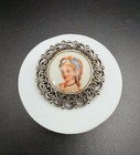 Vtg LIMOGES Hand Painted Porcelain Brooch Beautiful Woman Silver Tone Filigree — photo 1